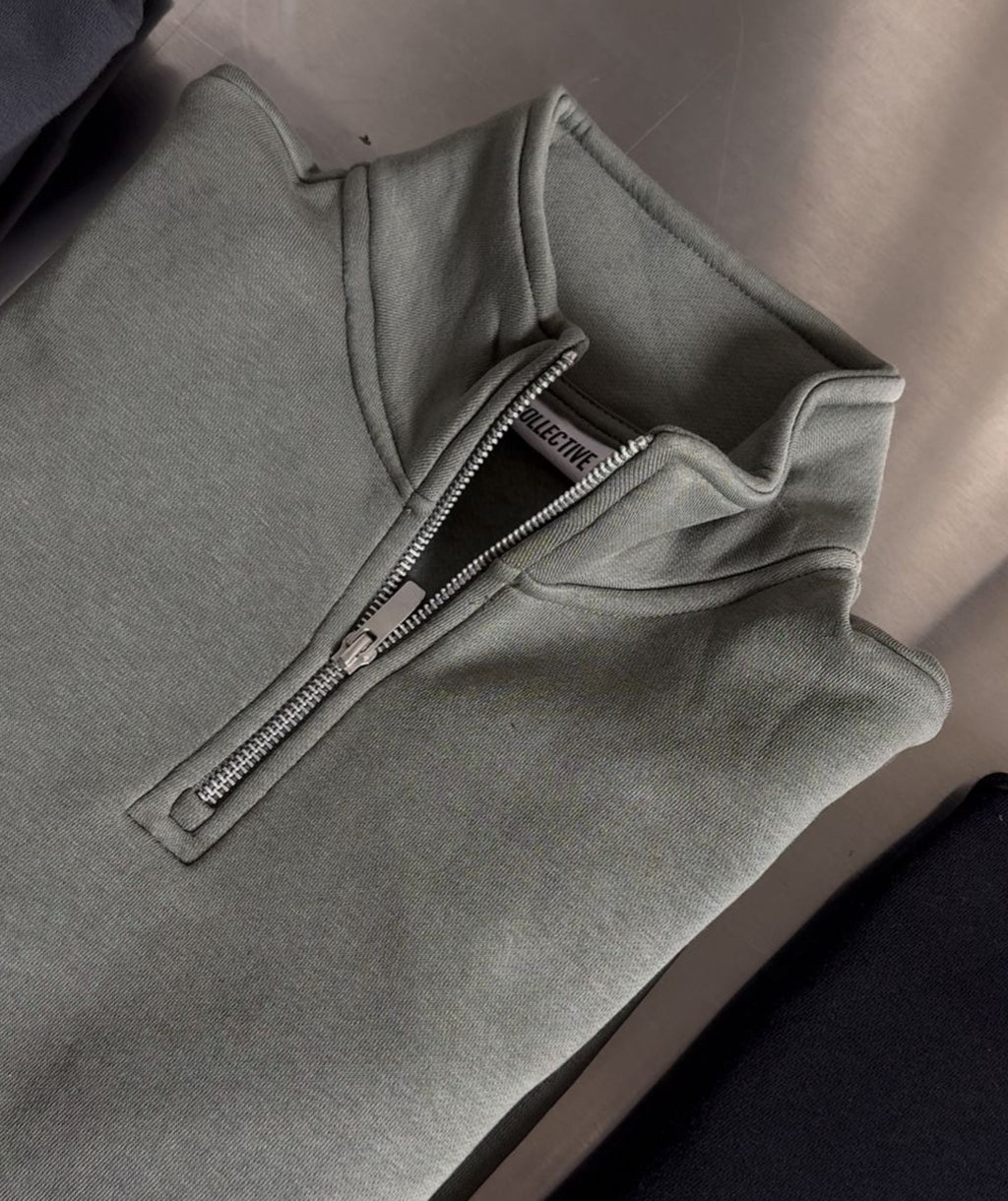 QUARTER-ZIP SWEATSHIRT - SAGE